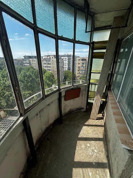 Berceni, Aparatorii Patriei, 2 min. metrou